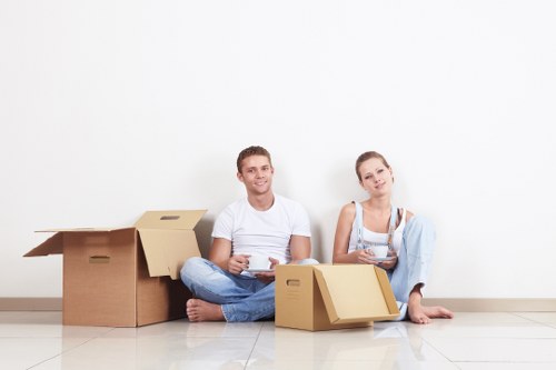 Careful loading for small removals in Hamptonhill